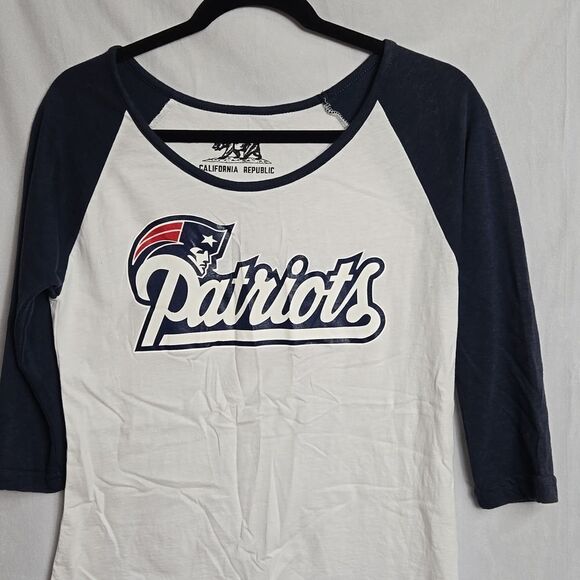 🖤5/$20🖤 PATRIOTS.. shirt.. - Picture 3 of 10